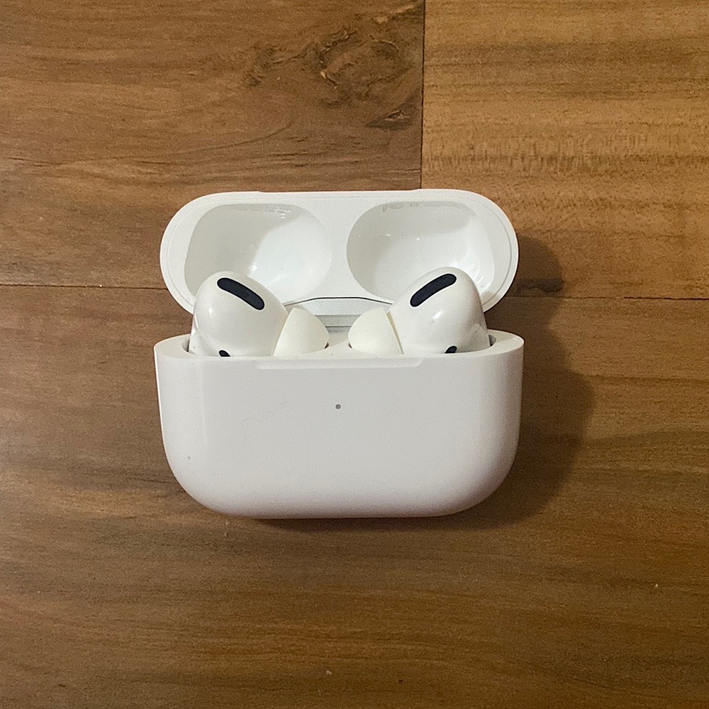 Wireless air pods with Charging Case